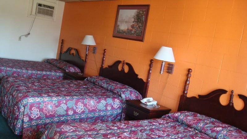 Scottish Inns Tonawanda Room photo