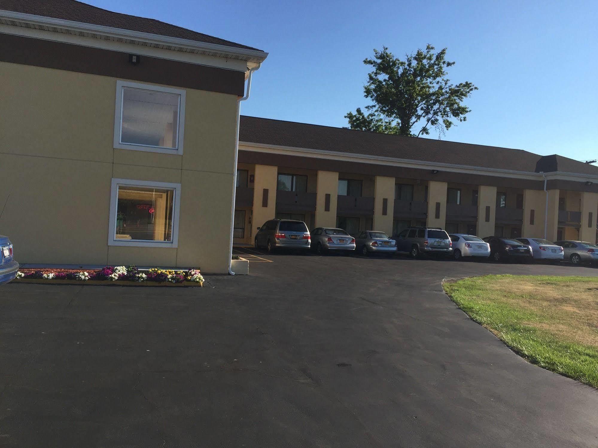 Scottish Inns Tonawanda Exterior photo