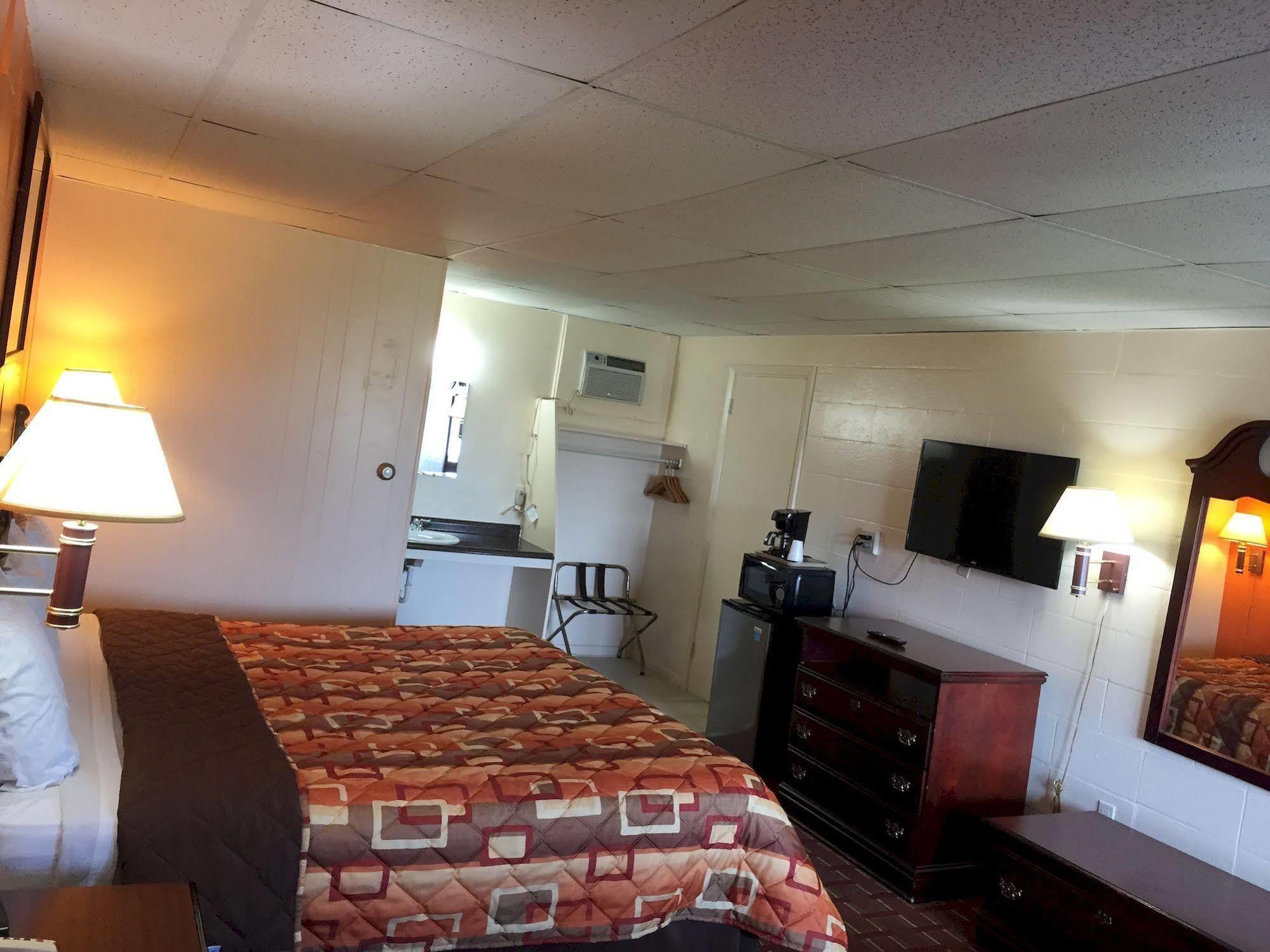 Scottish Inns Tonawanda Exterior photo